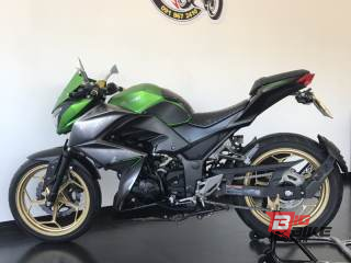  Kawasaki Z300