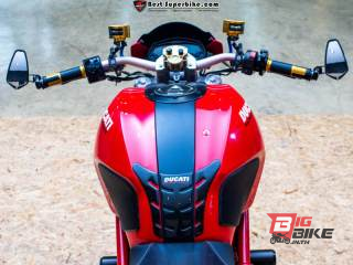  Ducati Monster 796