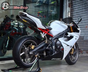  Triumph Daytona 675