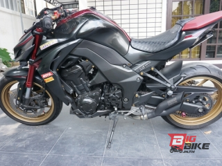  Kawasaki Z1000