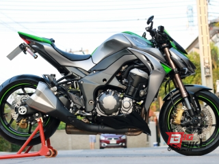  Kawasaki Z1000