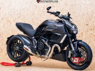  Ducati Diavel Carbon Y16