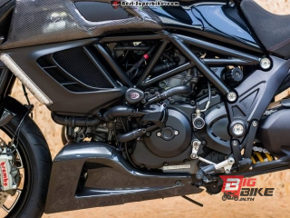  Ducati Diavel Carbon Y16