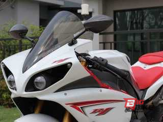  Yamaha YZF-R1