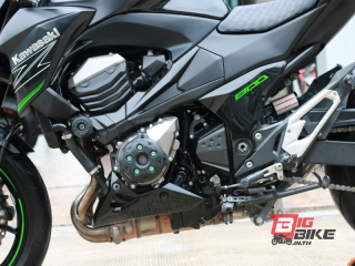  Kawasaki Z800