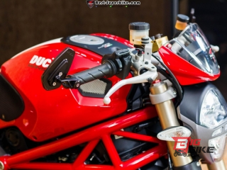  Ducati monster 1100 evo