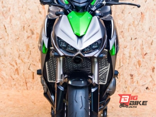  Kawasaki Z1000