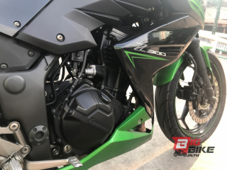  Kawasaki Z300