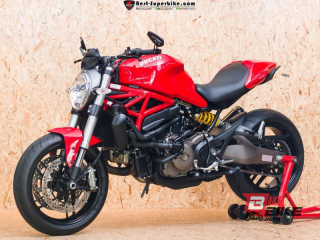  Ducati Monster 821