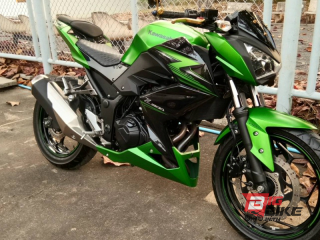  Kawasaki Z300