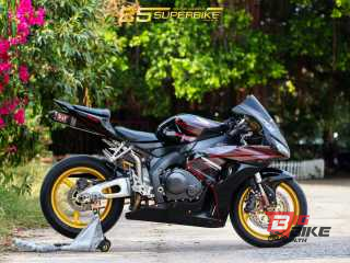  Honda CBR 1000RR