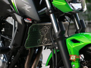  Kawasaki Z650