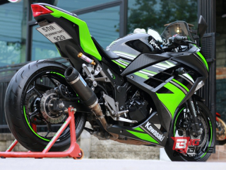  Kawasaki Ninja 300