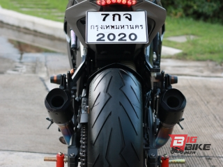  Kawasaki Z1000