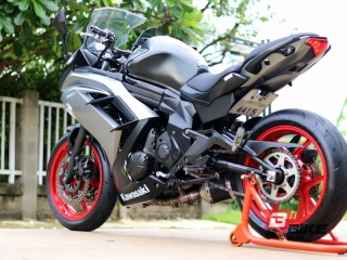  Kawasaki Ninja 650