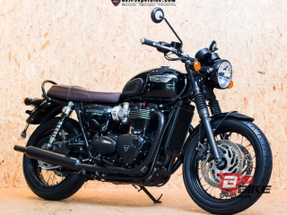  Triumph Bonneville T120 Black