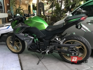  Kawasaki Z300