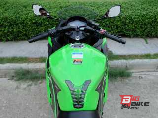  Kawasaki Ninja 300