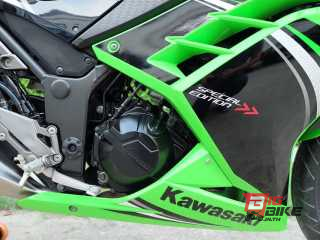  Kawasaki Ninja 300