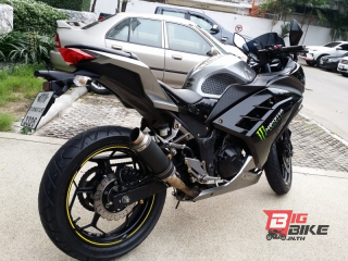  Kawasaki Ninja 300