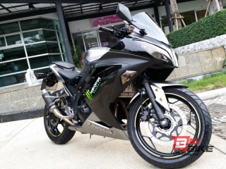  Kawasaki Ninja 300