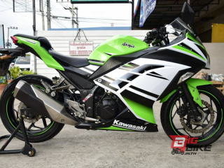  Kawasaki Ninja 300