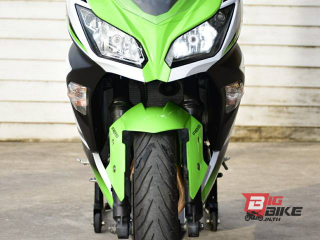  Kawasaki Ninja 300