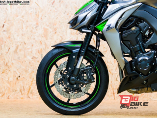  Kawasaki Z1000