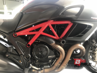  Ducati Diavel Carbon Y16