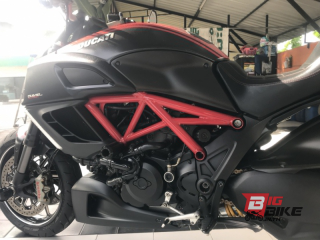  Ducati Diavel Carbon Y16