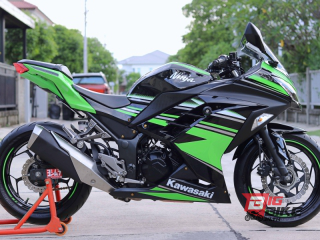  Kawasaki Ninja 300