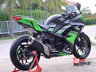  Kawasaki Ninja 300