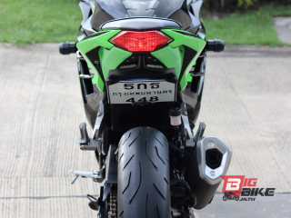  Kawasaki Ninja 300