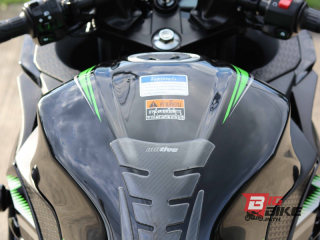  Kawasaki Ninja 300