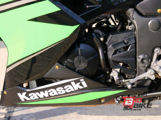  Kawasaki Ninja 300