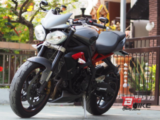  Triumph Street Triple RS