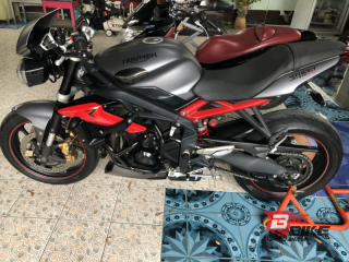  Triumph Street Triple RS