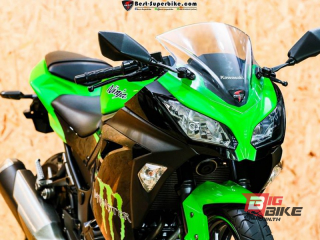  Kawasaki Ninja 250