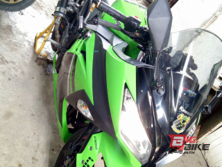  Kawasaki Ninja 300