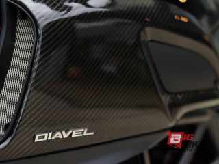  Ducati Diavel Carbon Y16