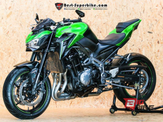  Kawasaki Z900