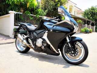  Honda VFR 1200X