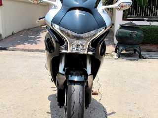  Honda VFR 1200X