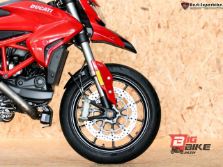  Ducati Hypermotard 939