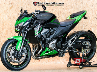  Kawasaki Z800