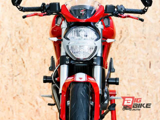  Ducati Monster 796