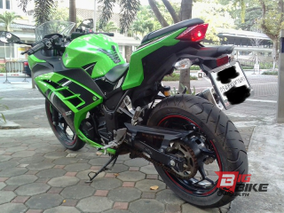  Kawasaki Ninja 300