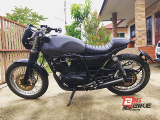  Yamaha SR400