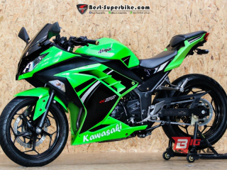  Kawasaki Ninja 300