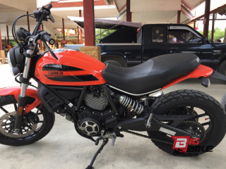  Ducati Scrambler Sixty 2